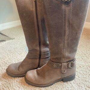 Taupe leather Clarks size 8.5 (Orinocco Step)